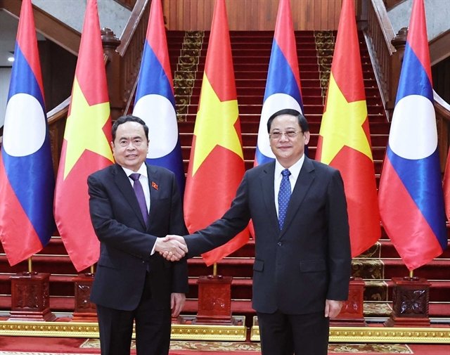 Vietnam-Laos İlişkileri: Sosyalist Kardeşler
